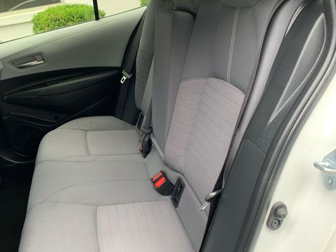 Used 2022 Toyota Corolla SE image 8