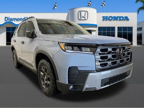 New 2026 Honda Pilot TrailSport image 1