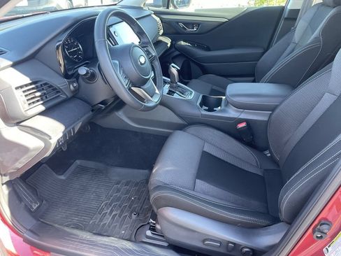 Certified 2025 Subaru Outback Premium AWD/4WD image 9