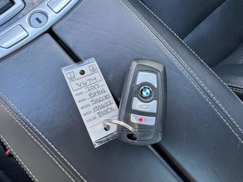 Used 2017 BMW 550i Gran Turismo xDrive image 40