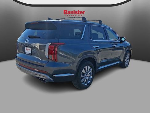 Used 2023 Hyundai Palisade SEL AWD/4WD image 4