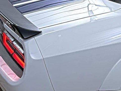 Used 2019 Dodge Challenger SRT Hellcat image 13