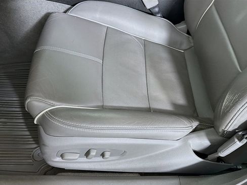 Used 2019 Chevrolet Impala Premier w/ Premier Confidence Package image 20