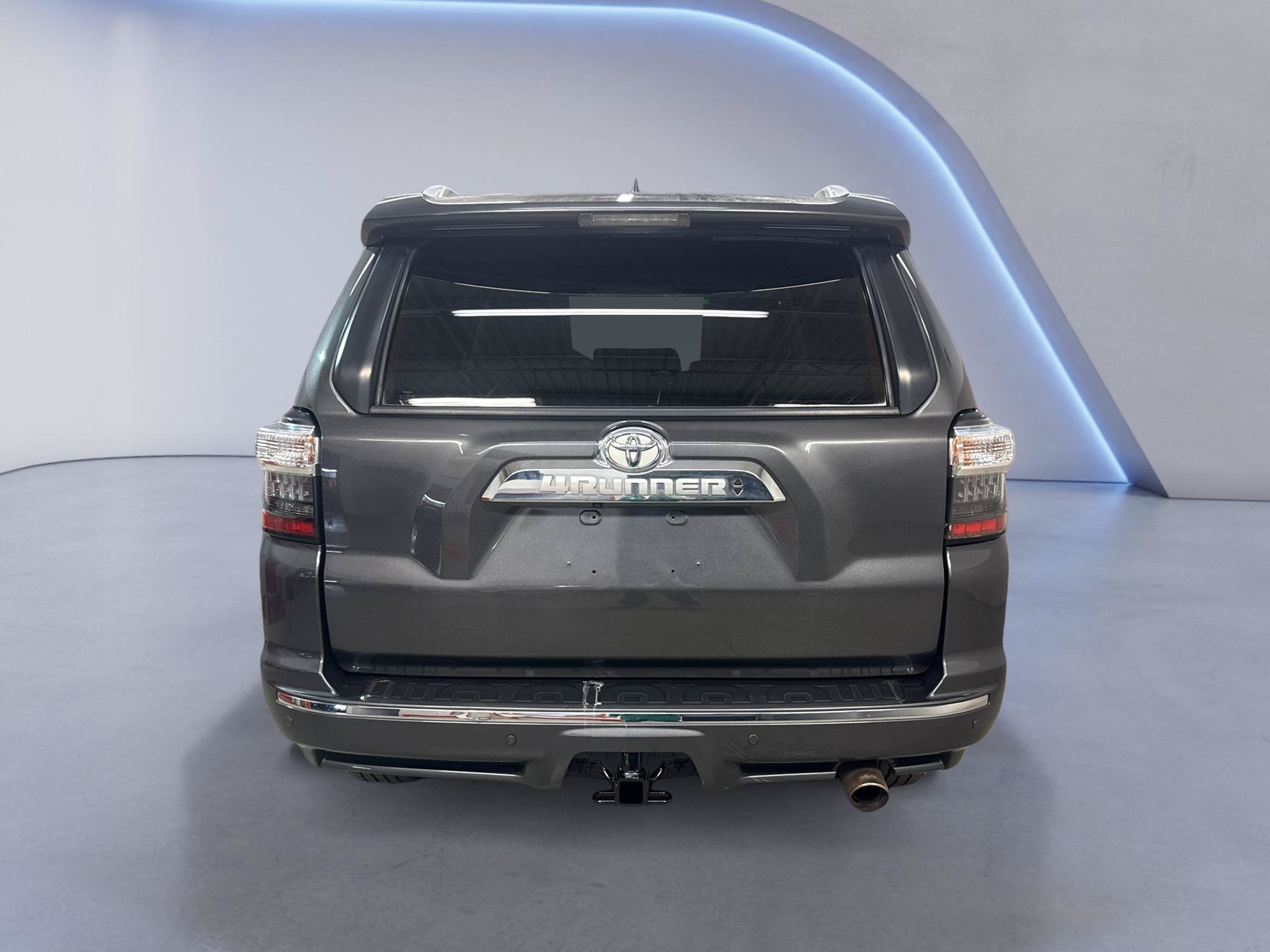 Used 2016 Toyota 4Runner Limited AWD/4WD image 7