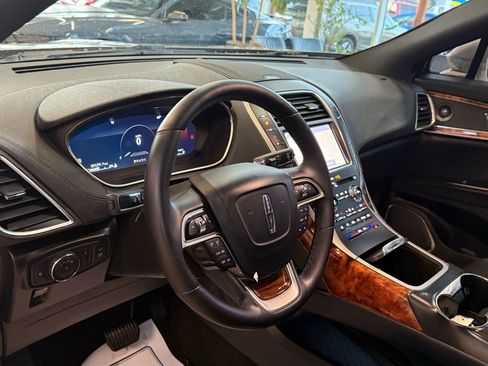 Used 2020 Lincoln Nautilus Reserve w/ Cargo Utility Package image 26