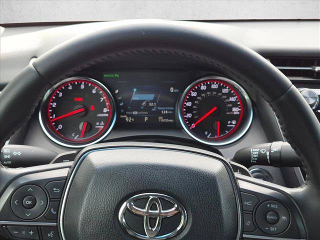 Used 2018 Toyota Camry XSE FWD image 19