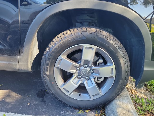 Used 2025 Honda Ridgeline RTL image 2