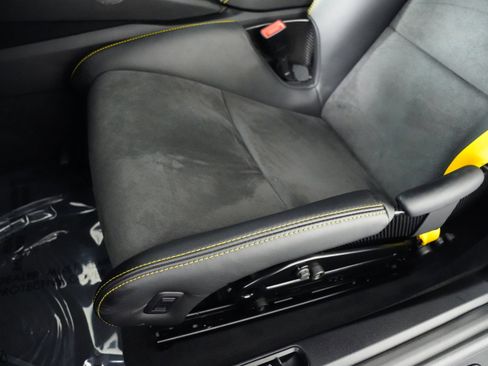 Used 2019 Porsche 911 GT2 RS image 39