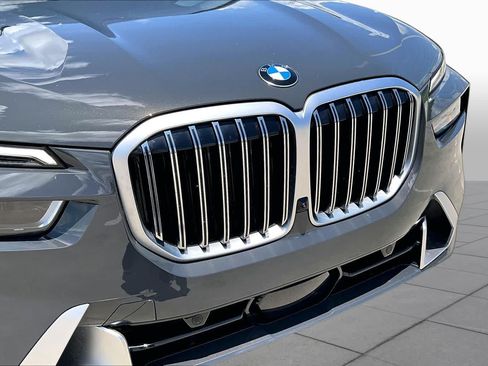 Used 2026 BMW X7 xDrive40i AWD/4WD image 29