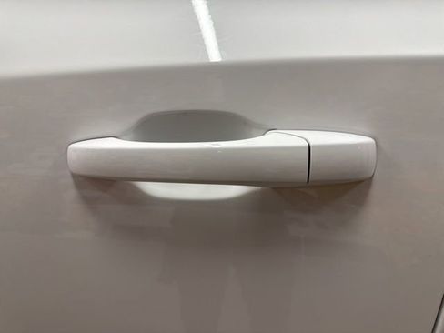 Used 2023 Dodge Durango GT image 16