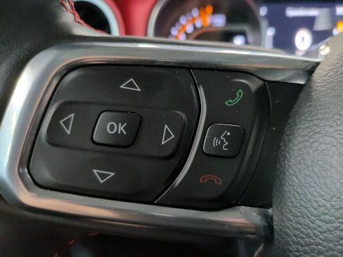Used 2023 Jeep Gladiator Rubicon w/ Cold Weather Group AWD/4WD image 18
