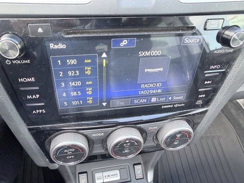 Used 2016 Subaru Forester 2.5i Touring w/ Eyesight & Navigation System image 12