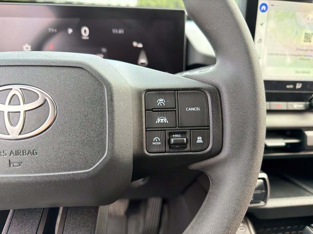 Used 2026 Toyota RAV4 LE AWD/4WD image 17