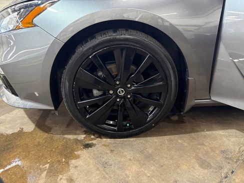 Used 2022 Nissan Altima 2.5 SR w/ Midnight Edition Package image 28