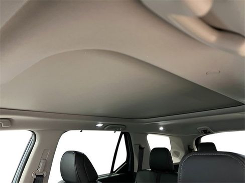 New 2025 Honda Pilot Touring image 18