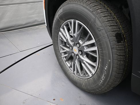 New 2026 Chevrolet Traverse LT AWD/4WD image 35