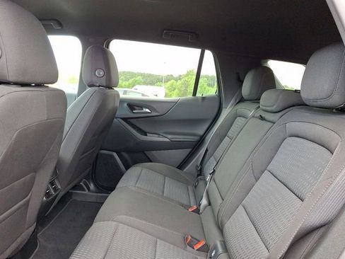 Used 2025 Chevrolet Equinox LT AWD/4WD image 10