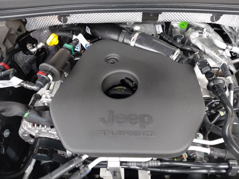 New 2026 Jeep Grand Cherokee L Laredo image 29