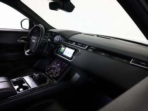 Used 2018 Land Rover Range Rover Velar S image 51