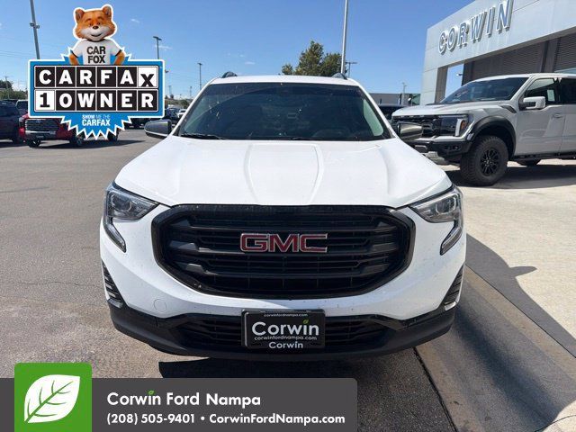 Used 2021 GMC Terrain SLE w/ Driver Convenience Package AWD/4WD image 2