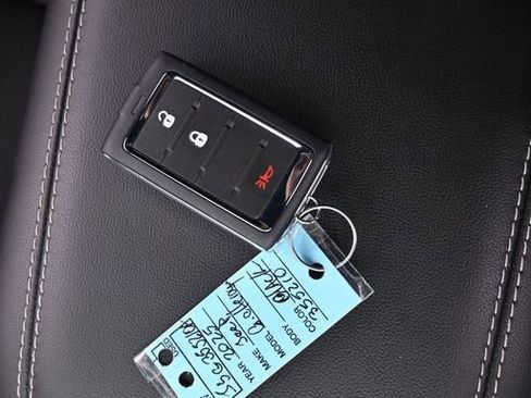 Used 2025 Jeep Grand Cherokee Laredo image 18