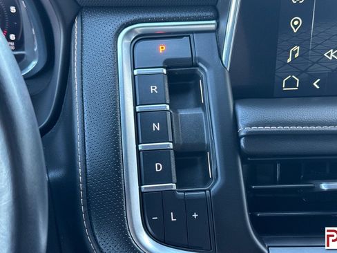 Certified 2022 GMC Yukon AT4 w/ Max Trailering Package AWD/4WD image 26