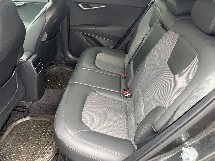 Used 2023 Kia Niro EX FWD image 8
