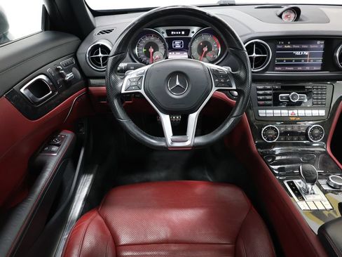 Used 2013 Mercedes-Benz SL 550 image 16