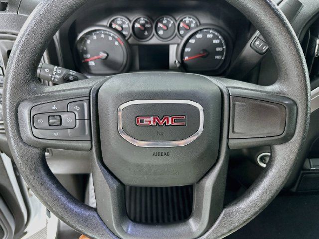 Used 2023 GMC Sierra 1500 Pro w/ Graphite Edition AWD/4WD image 18