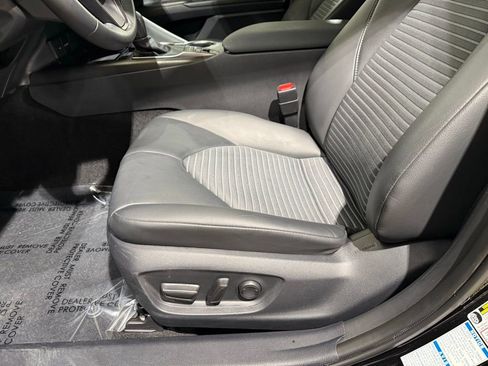 Certified 2023 Toyota Camry SE w/ Blackout Package (TMS) image 13