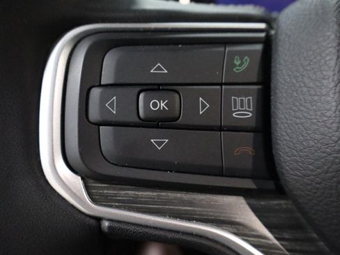 Used 2024 Jeep Wagoneer L Series II w/ Flexible Seating Group AWD/4WD image 17