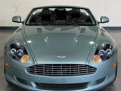 Used 2010 Aston Martin DB9 Volante RWD image 8