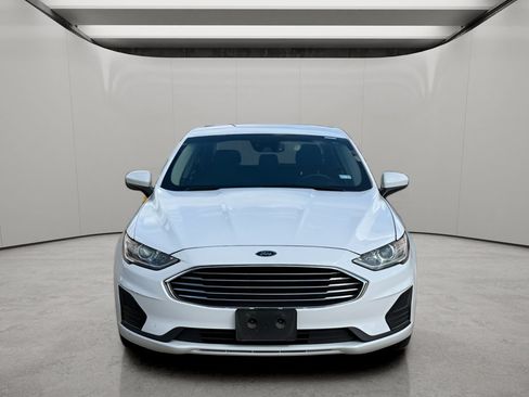 Used 2020 Ford Fusion SE FWD image 10