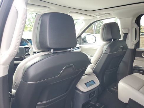 New 2026 Lincoln Navigator Reserve w/ Jet Appearance Package AWD/4WD image 28