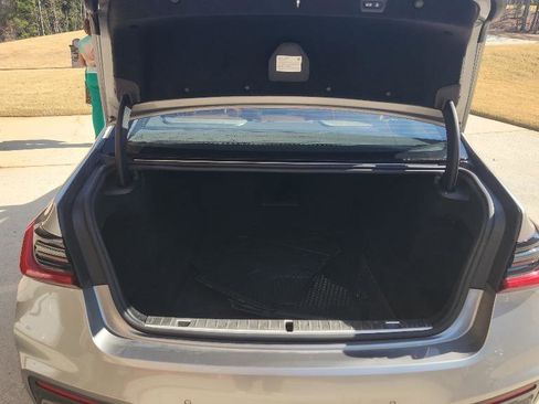 Used 2022 BMW 750i xDrive w/ Executive Package image 9