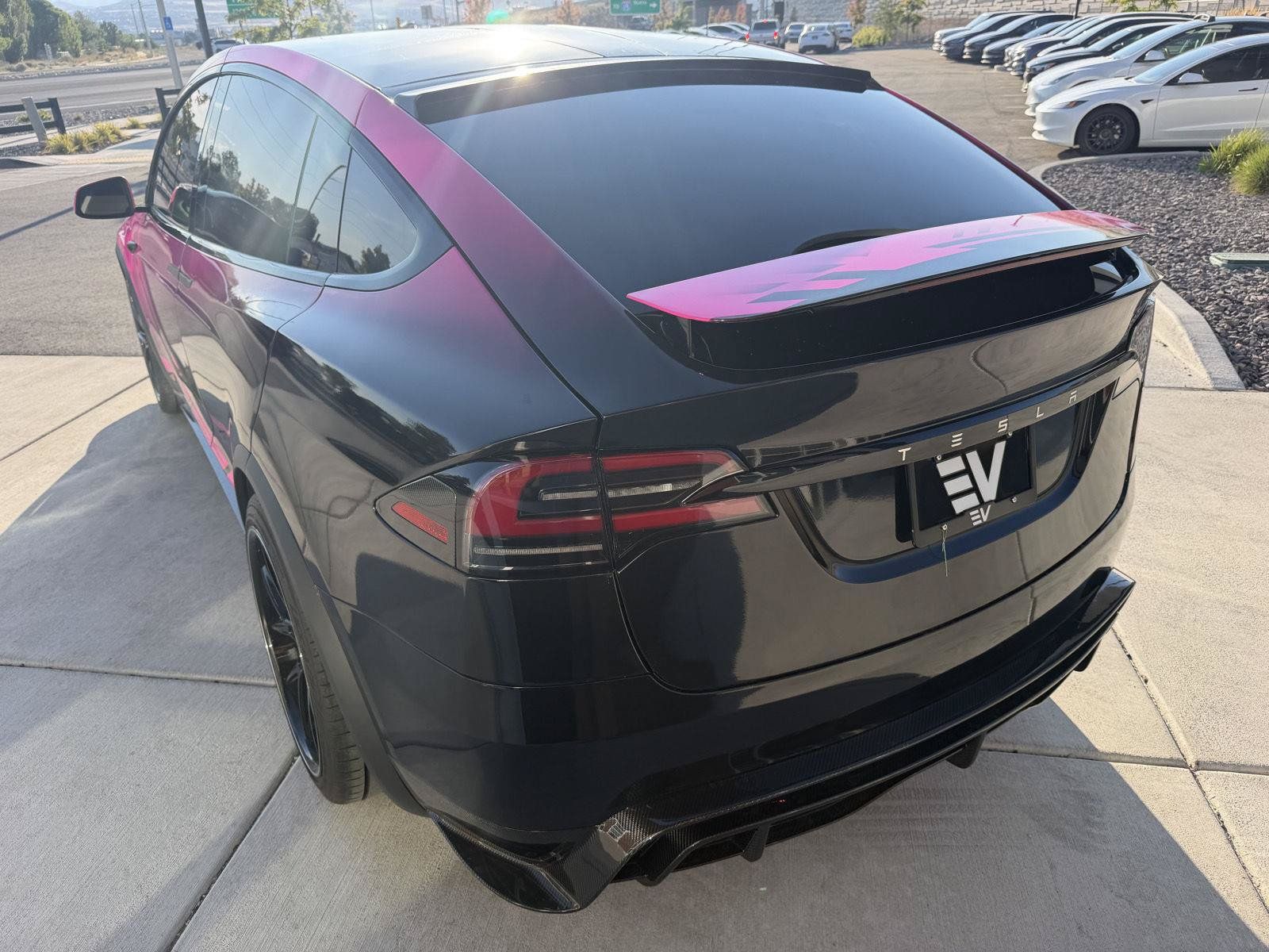 Used 2025 Tesla Model X AWD/4WD image 6