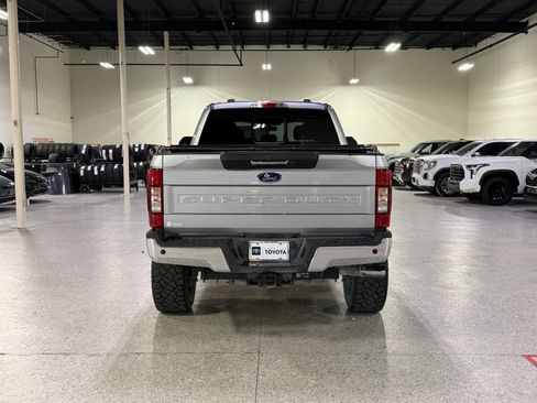 Used 2021 Ford F350 Lariat w/ Chrome Package image 7
