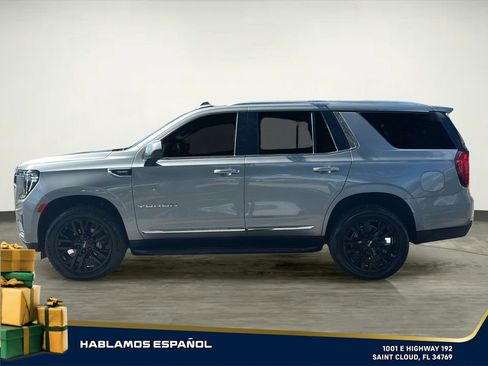 Used 2023 GMC Yukon SLT image 3