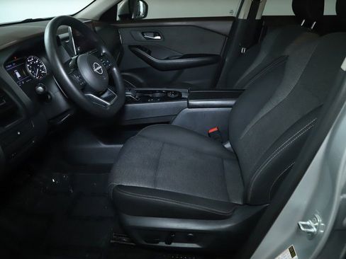 Used 2022 Nissan Rogue SV AWD/4WD image 18
