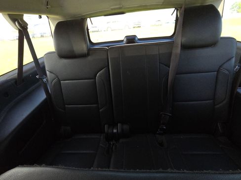 Used 2017 GMC Yukon XL SLT AWD/4WD image 14