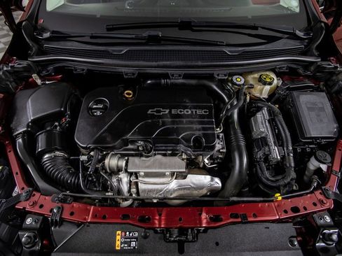 Used 2017 Chevrolet Cruze LT w/ Convenience Package image 45