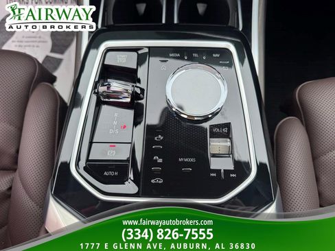 Used 2025 BMW 740i xDrive AWD/4WD image 21