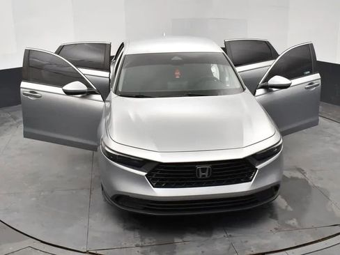 Used 2024 Honda Accord LX image 10