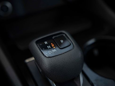 Used 2023 Nissan Rogue SV AWD/4WD image 10