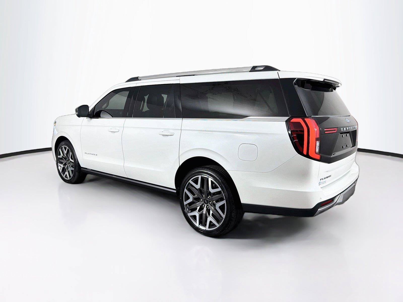 Used 2026 Ford Expedition Max Platinum w/ Platinum Ultimate Package AWD/4WD image 9