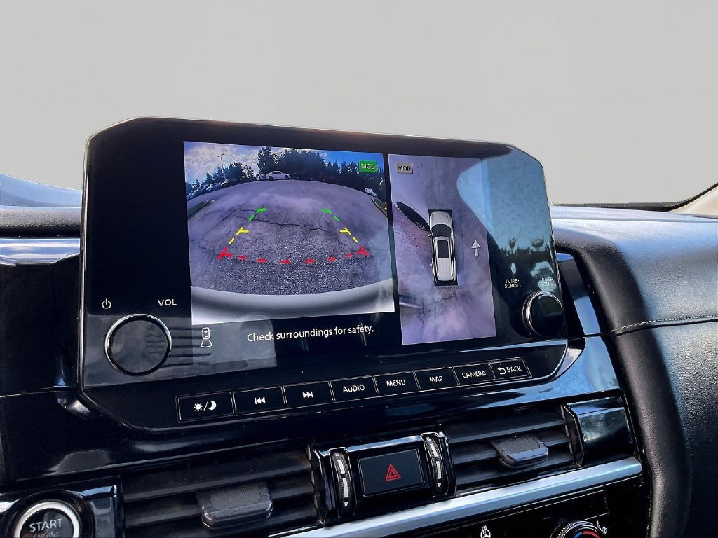 Used 2023 Nissan Pathfinder SL w/ Lighting Package (N92) FWD image 16