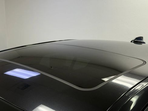 Used 2018 BMW 328d Sedan RWD image 6