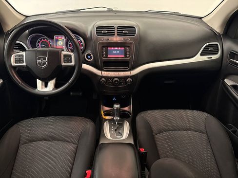 Used 2018 Dodge Journey SE w/ Popular Equipment Group image 12