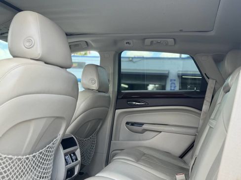 Used 2014 Cadillac SRX Luxury w/ Driver Awareness Package image 10