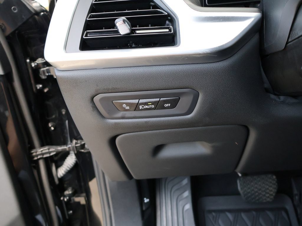 Used 2024 BMW X5 xDrive40i w/ Premium Package AWD/4WD image 29